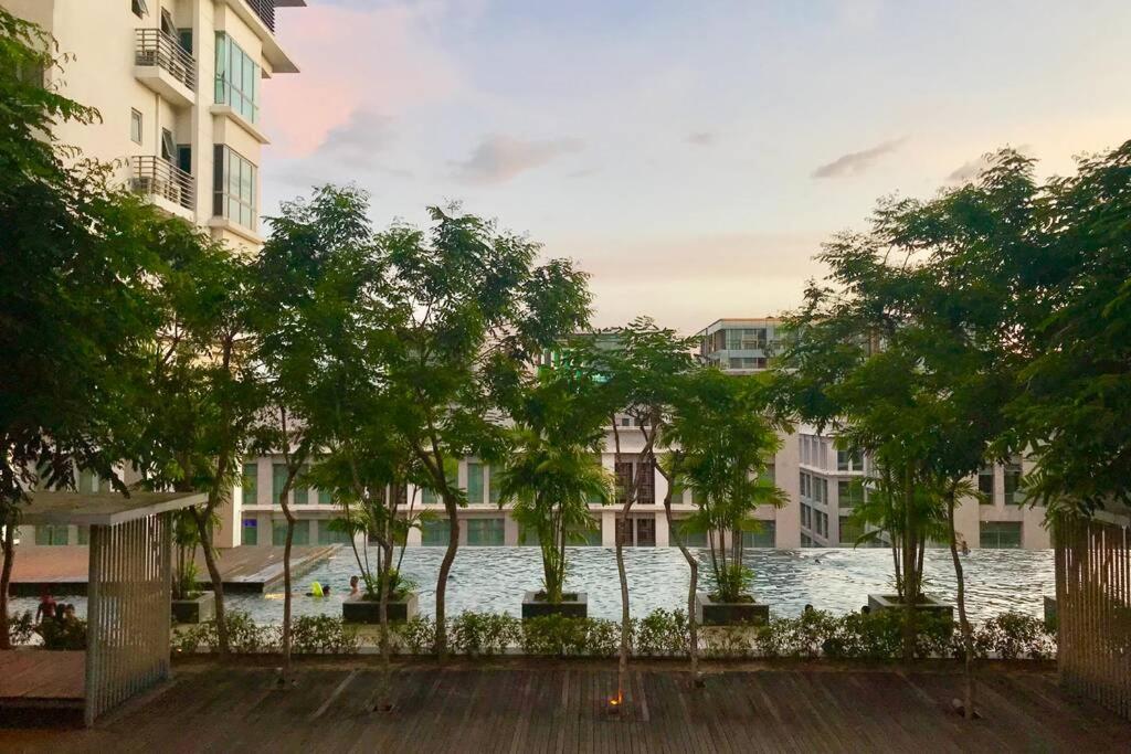 Condo In Imago Mall 亚庇最大商场imago楼里公寓 코타키나발루에서가장큰쇼핑센터아파트 Экстерьер фото